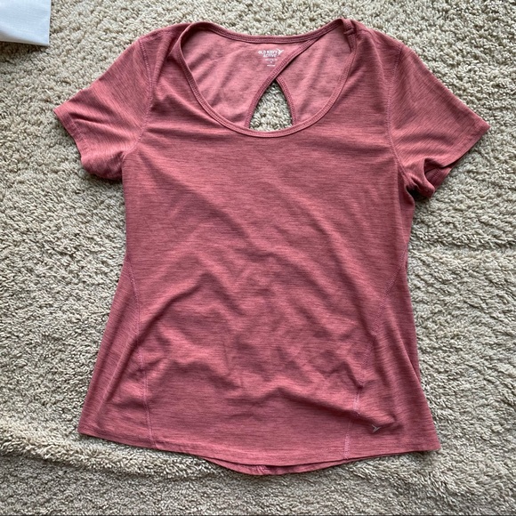 Old Navy workout top - Picture 1 of 3